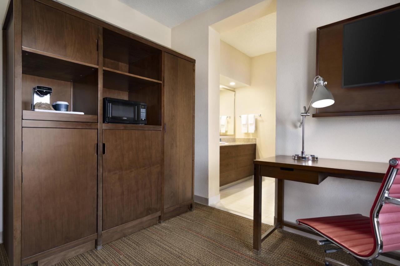 Four Points By Sheraton Raleigh North Εξωτερικό φωτογραφία