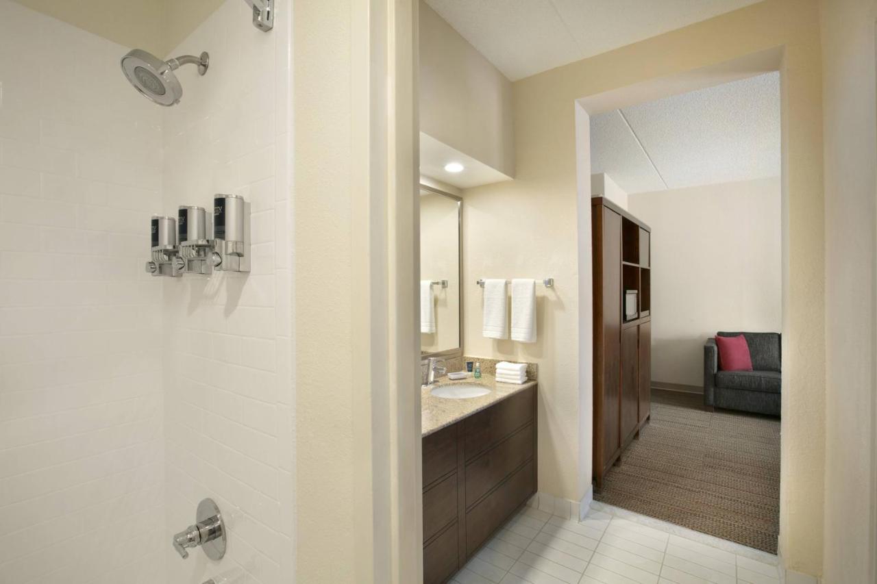 Four Points By Sheraton Raleigh North Εξωτερικό φωτογραφία